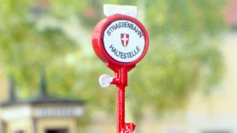 Straßenbahnschild Pflichthaltestelle